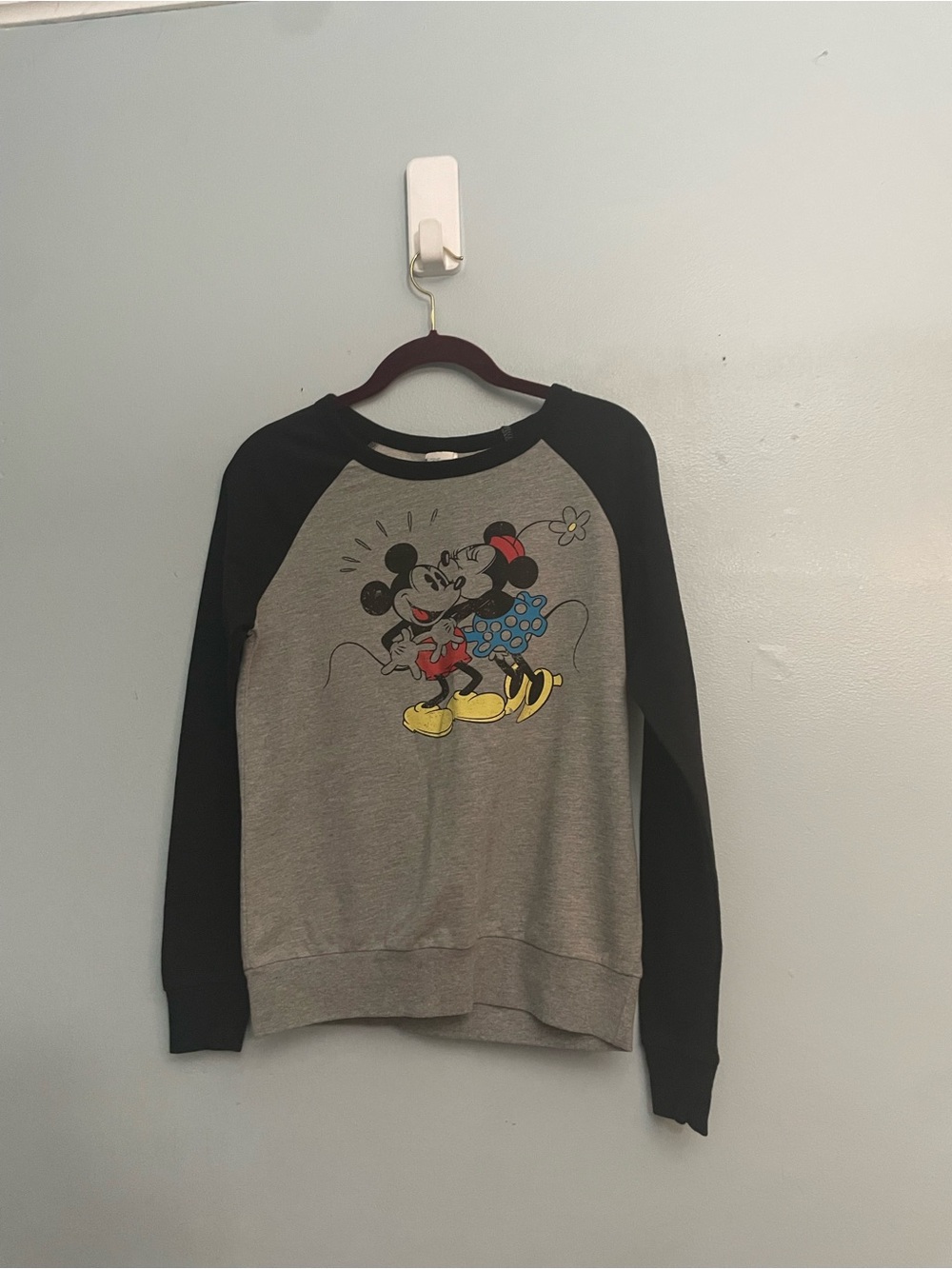 Disney Gray and‎ Black Raglan Sweatshirt with Mickey & Minnie Kiss Graphic